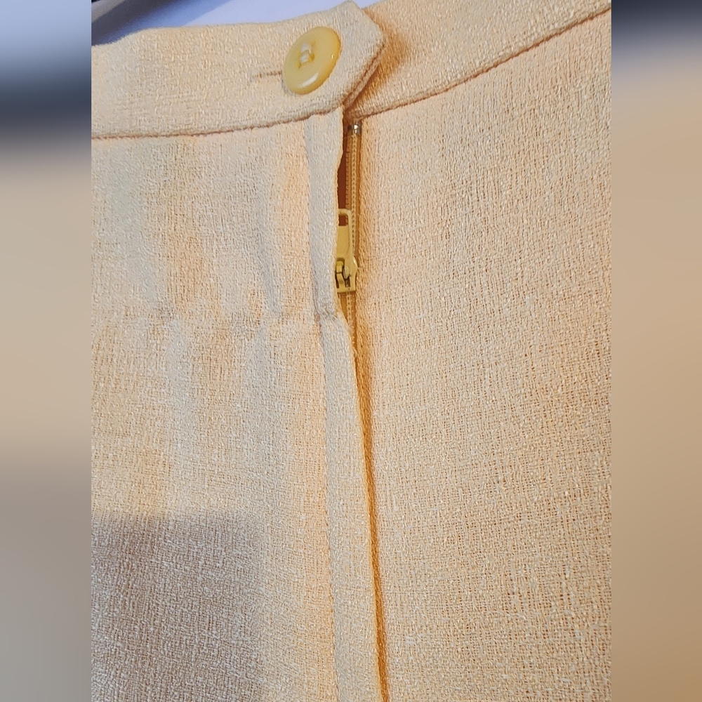 Le Suit Yellow Blazer and Skirt Set‎ Sz 8p NWT - Picture 4 of 13